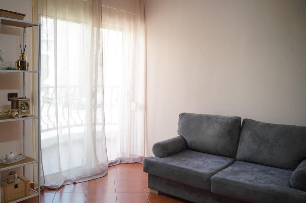Stylish Apartment Near Tirana Center Esterno foto