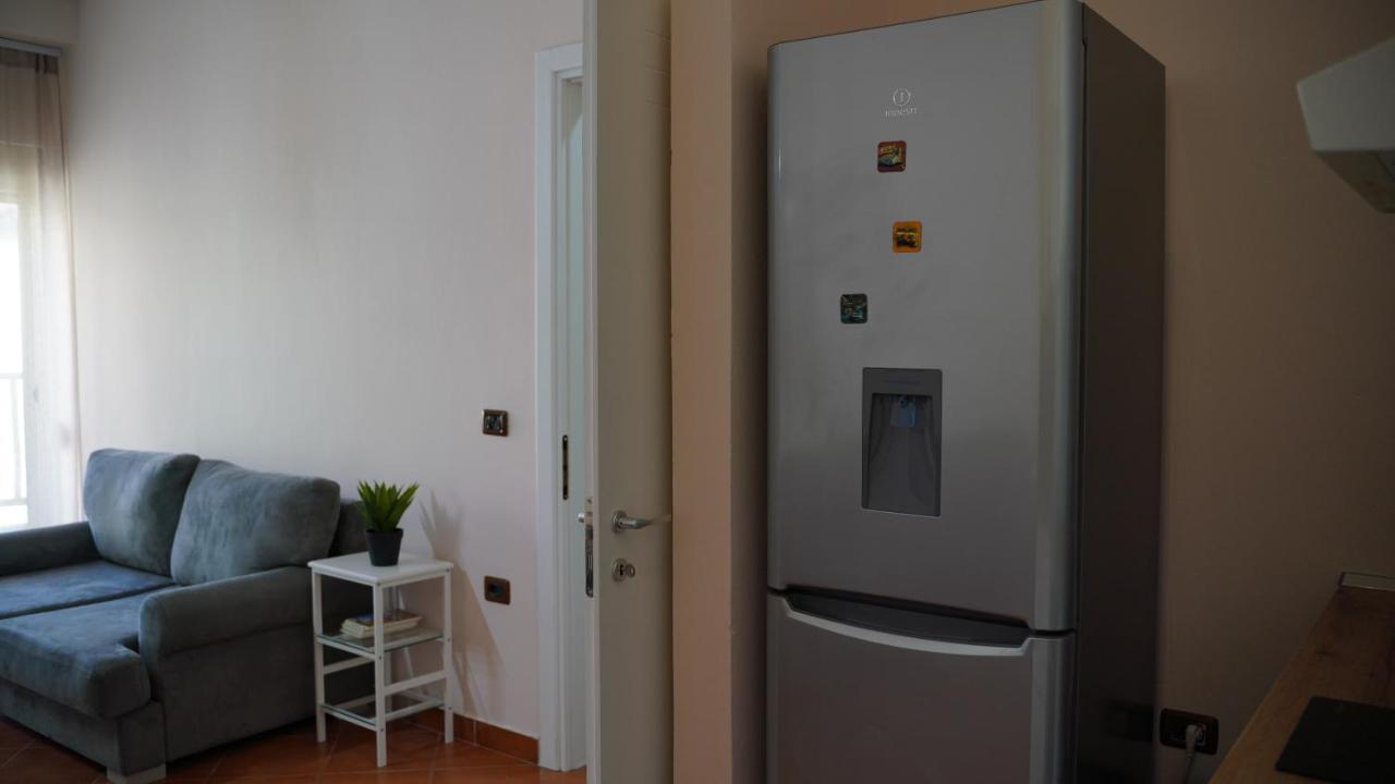 Stylish Apartment Near Tirana Center Esterno foto