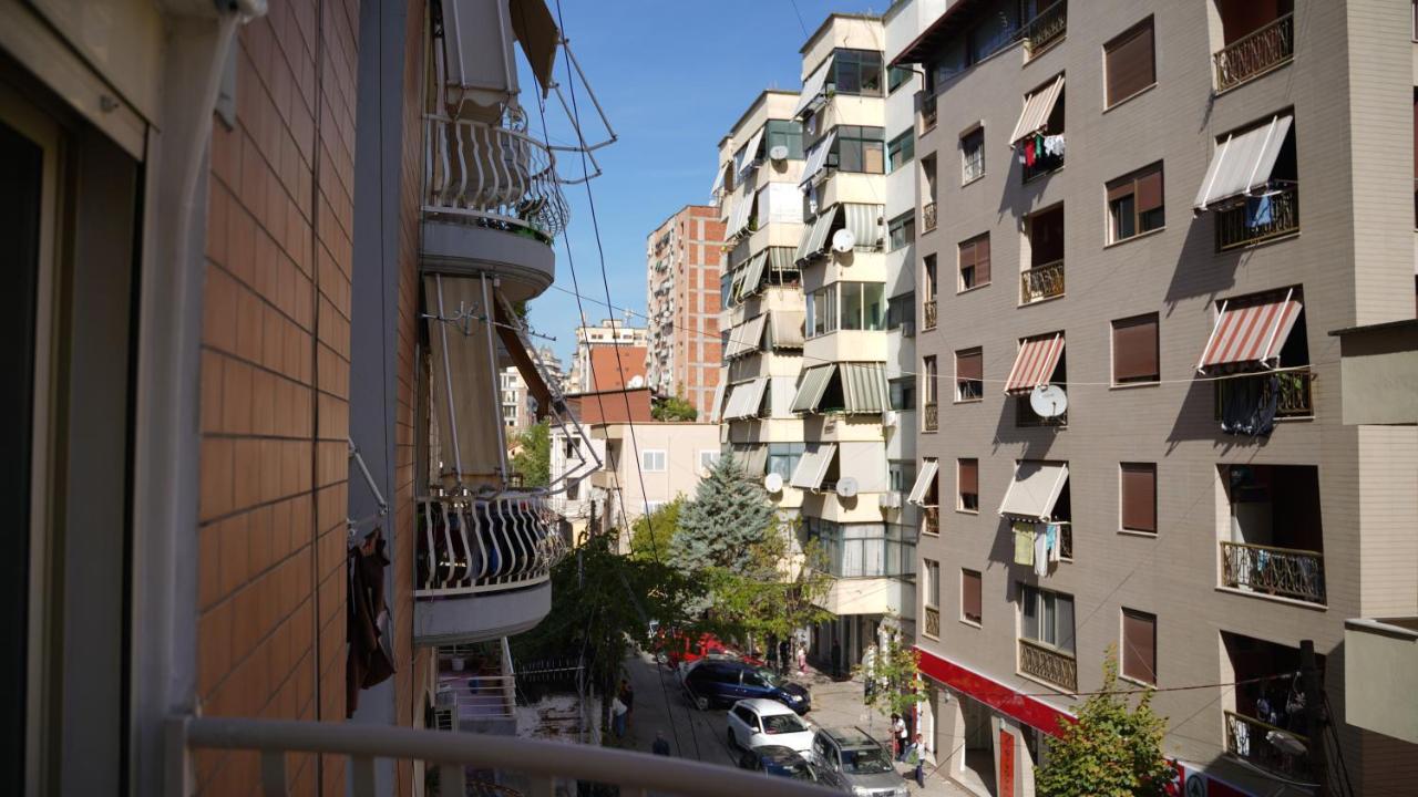 Stylish Apartment Near Tirana Center Esterno foto